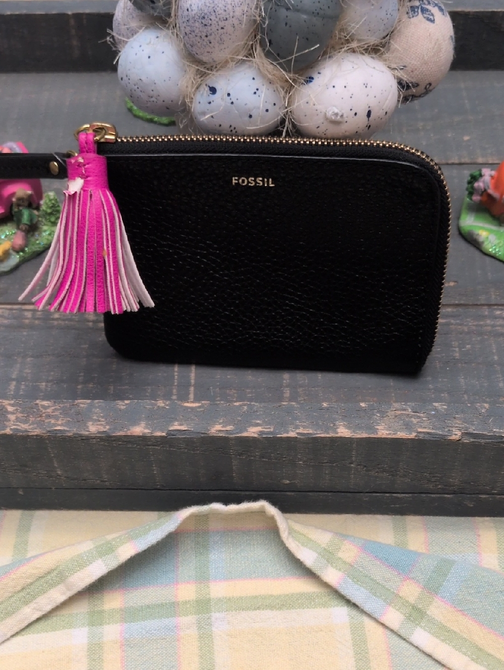 Fossil Black Tara Pebbled Leather Zip Pouch with Pink Tassel
